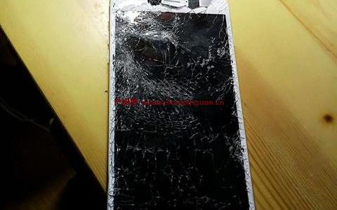 苹果全部摔碎了能换吗，新买iPhone摔坏了能换新机吗